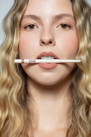 BARE CRUSH LIP LINER
